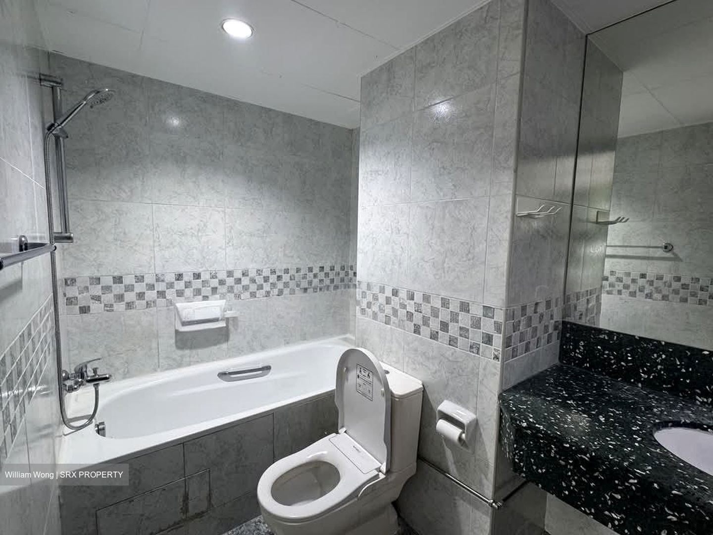 UE Square (D9), Apartment #593071291